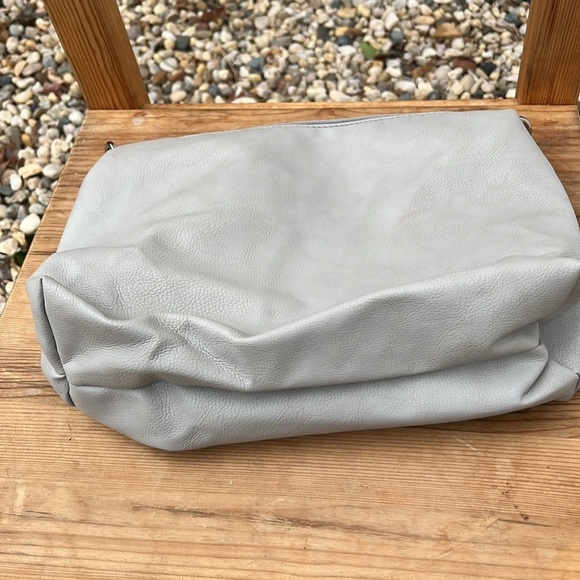 David Jones Paris Grey Pouch - Picture 2 of 6